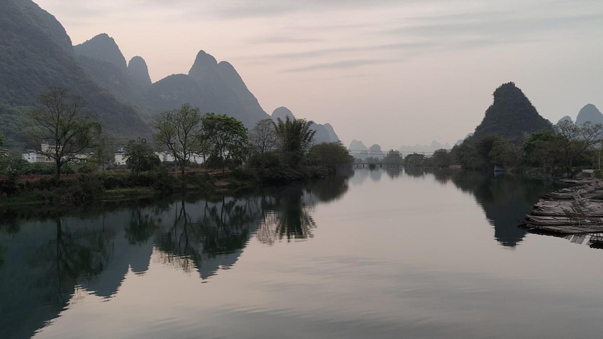 Yangshuo Tea Cozy--One Way Free Pick Up From Airport Or Ts 4 Nights Guest House Екстериор снимка